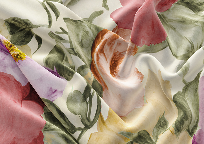 Amelia Faux Silk, Berry Blush - Motorised Roman Blind - Image 4
